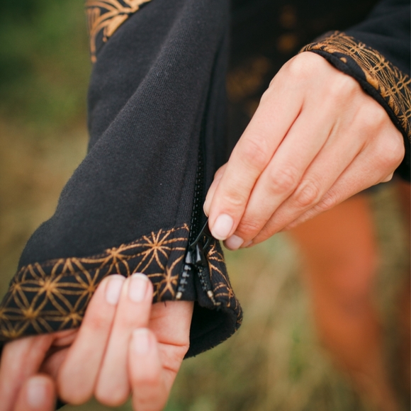 Fourth dimension- Black Atara- Circle of Life Jack - Picture 3 of 5